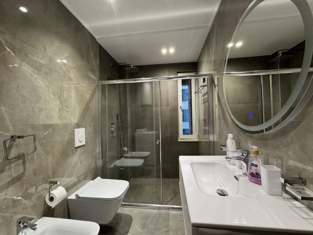 🏡 Shitet Apartament 2+1-QENDER