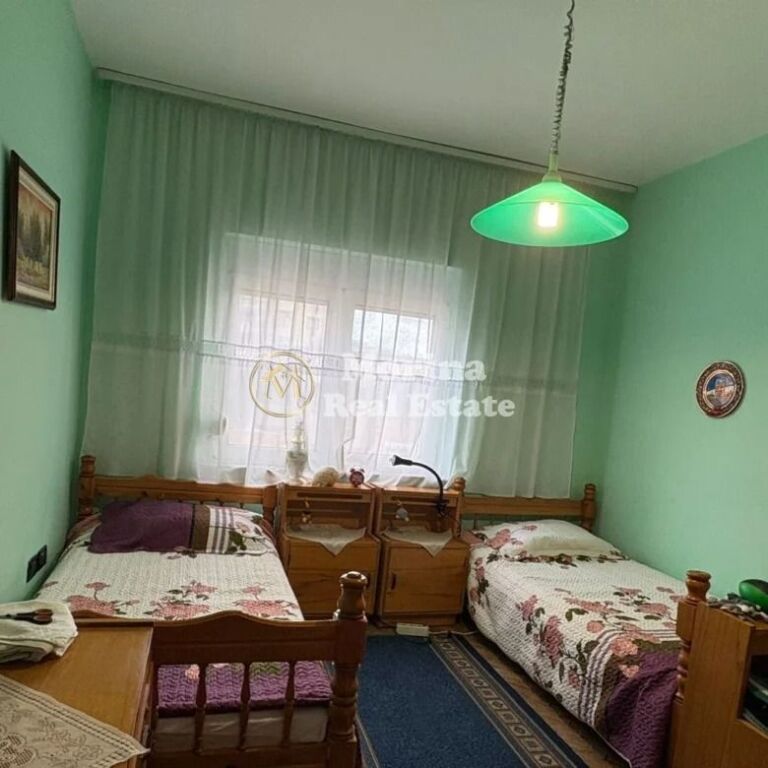 Affitto | Appartamento 2 + 1 | Via Elbasanit | 600 €/mese