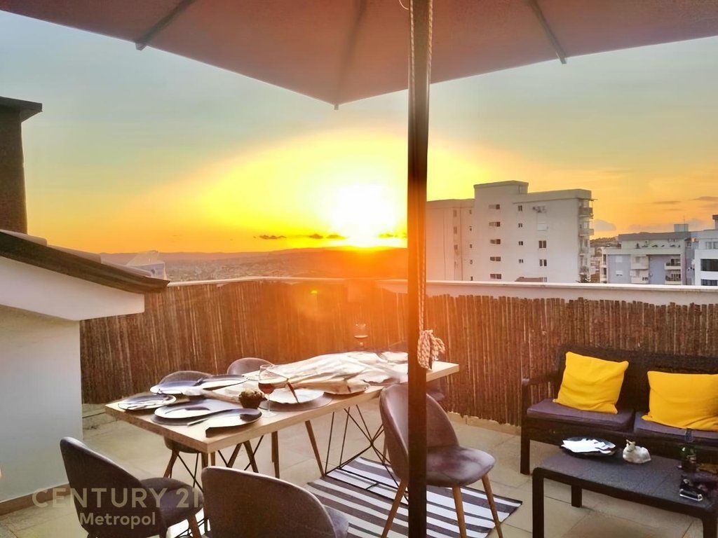 2+1+2+VERANDE PER QIRA PRANE RESTORANT FRESKUT !