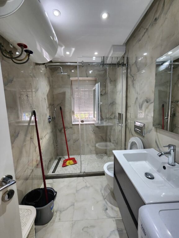 In Affitto: Apt 2+1 ( 📍Petro Nini - Liqeni, Rr. Kosovareve ) Completamente Rifinito 60M2 🔥 | 580 EURO/Mese 🔥