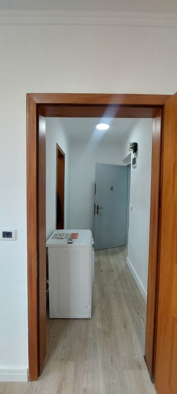 Garsoniere me qera Rruga Kavajës