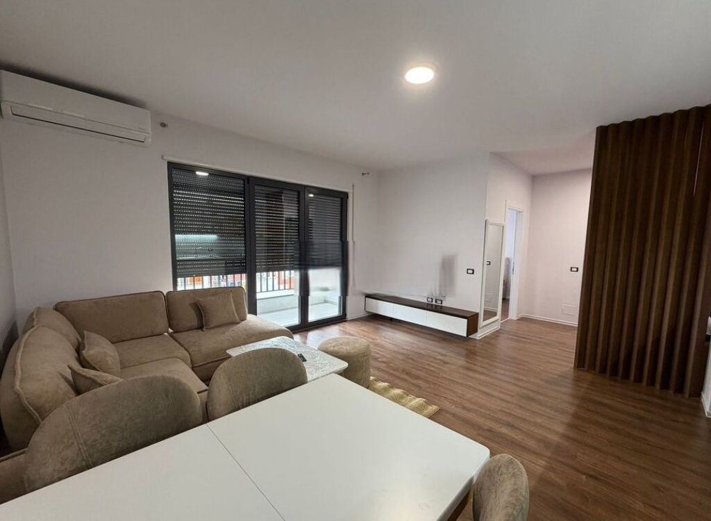 apartment 1+1 in the Bulevardi i Ri area