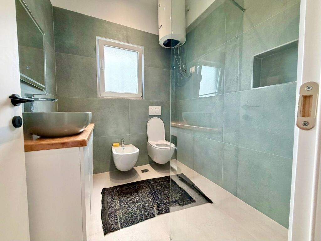 KAT VILE PER QIRA NE BALDUSHK