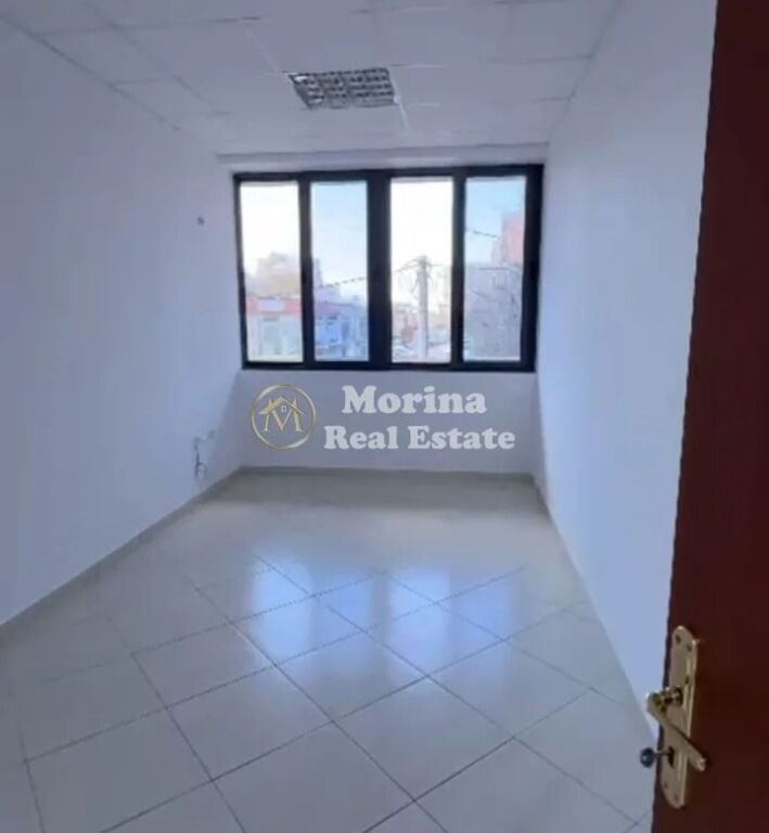 Qera | Ambjent Biznesi | Rruga Dritan Hoxha | 1500 €/muaj