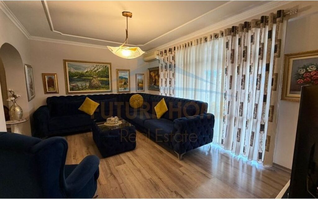 In vendita, Appartamento 2+1, 21 Dhjetori