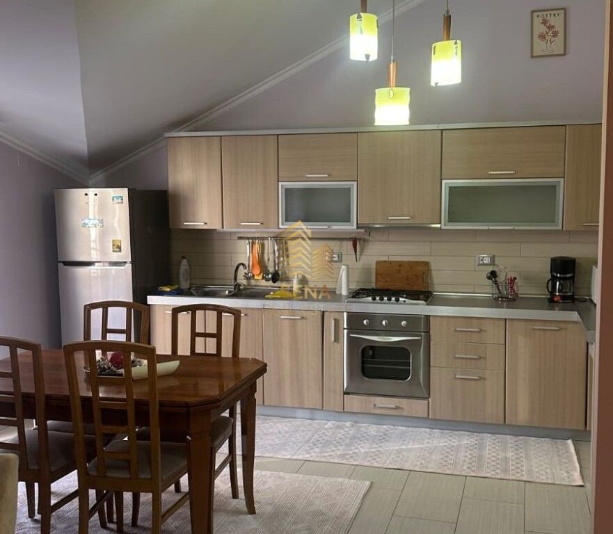 Affitto, Appartamento 3+1+blk+Posto Auto, Comune di Parigi, 85.000 Leke/mese