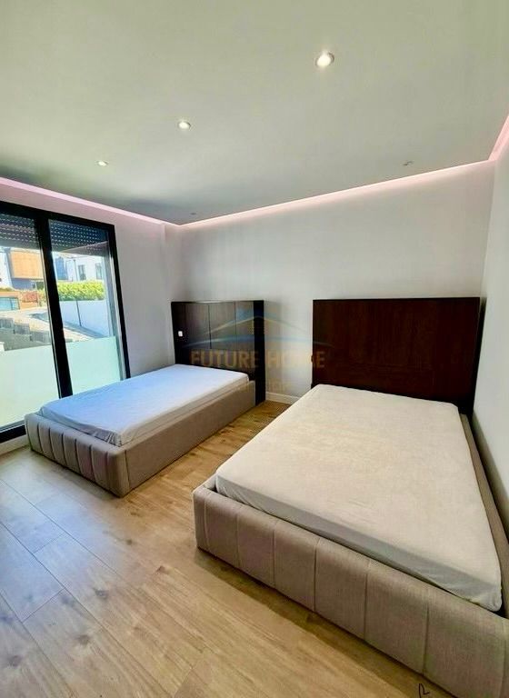 🏔️ Lusso e Privacy a "Sofia Hill Residence" – 3+1+2 con 2 Posti Auto! ✨