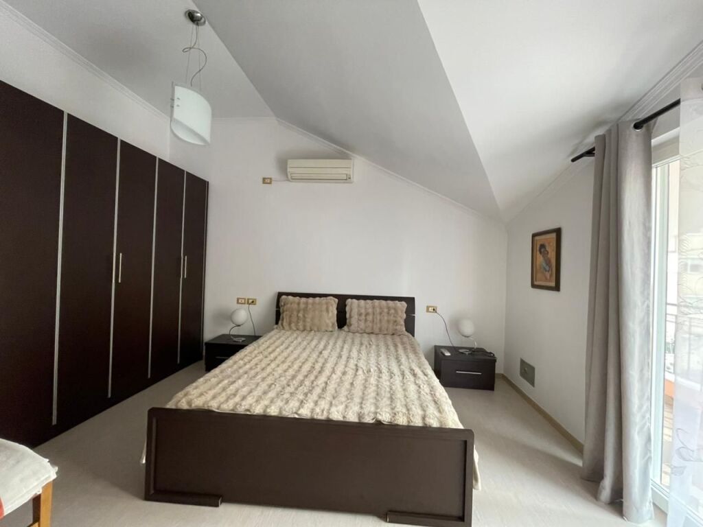 Apartment 3+1+Parking for rent at Kristal Center.