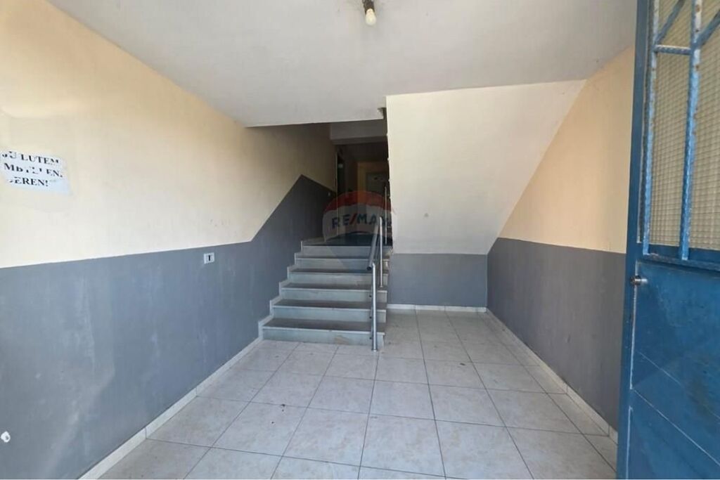 🏡 Apartament 2+1+2 me 2 parkime për qira – Transballkanike, Vlorë