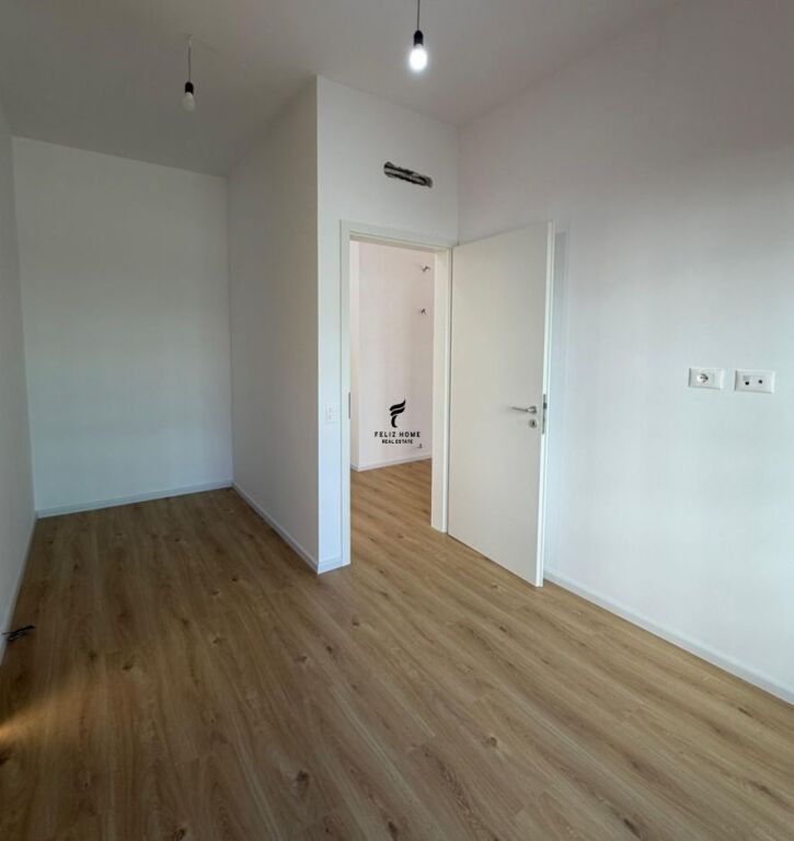 ZYRE ME QERA 60 M2 ALI DEMI 50.000 LEKE  FH-68737