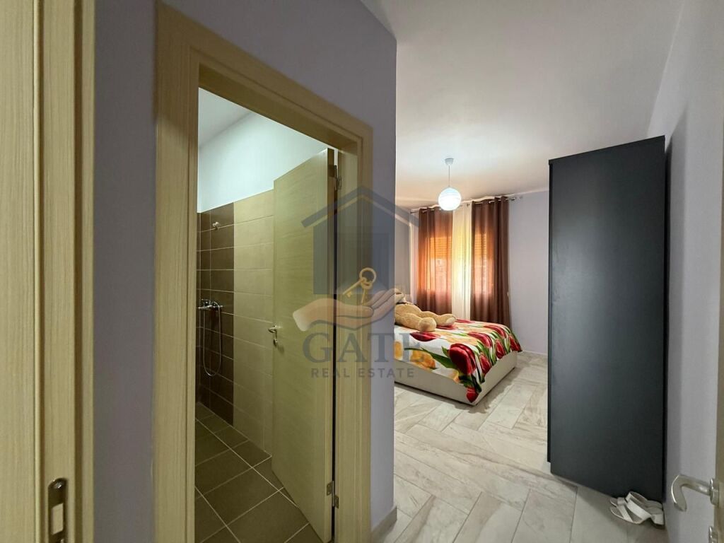 Jepet me qira apartament 2+1 me 2 tualete në zonën Spitalit, prane Pernocës   