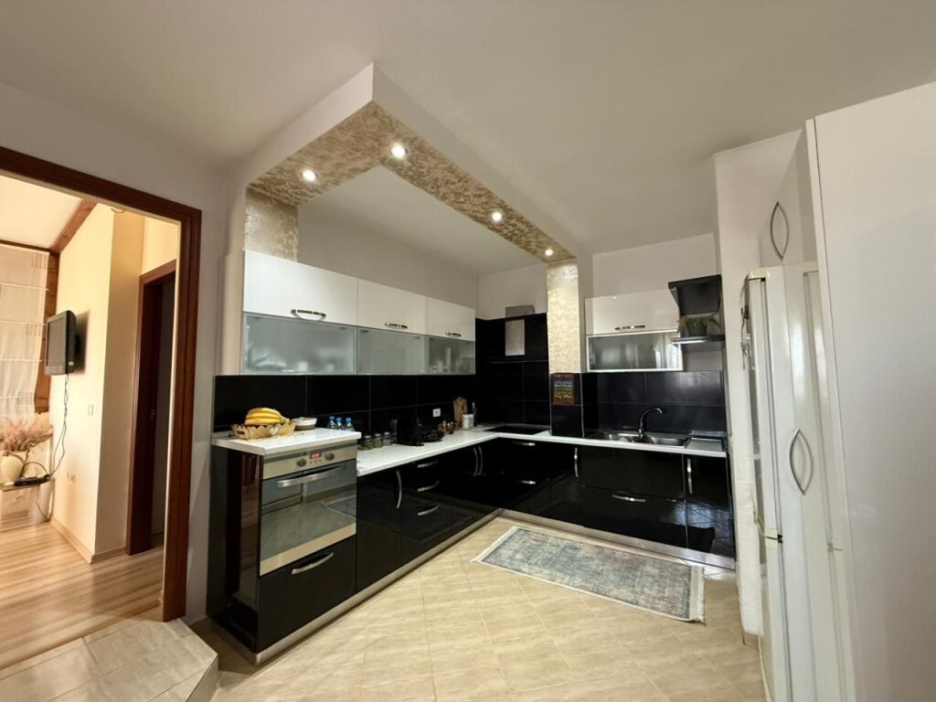 SHITET, DUPLEX, FRESKU, TIRANE  530581008-81