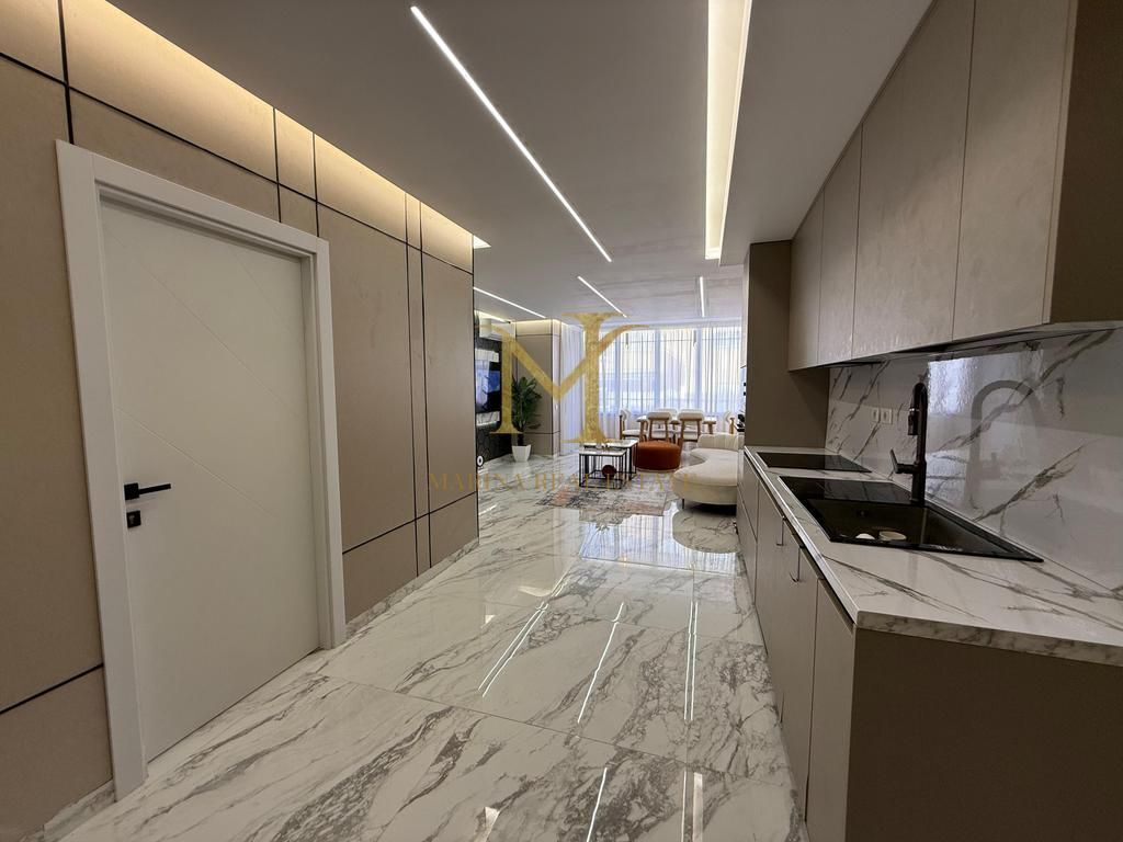 Super Apartament 2+1 në Plazh - Hekurudha, Durrës !!