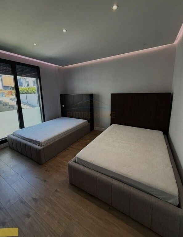 Shitet, Apartament 3+1+2+2 Poste Parkimi, Sofia Hill Residence, TEG, Tiranë.