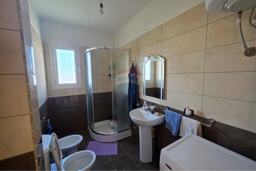 🏡 Apartament 2+1+2 me 2 parkime për qira – Transballkanike, Vlorë