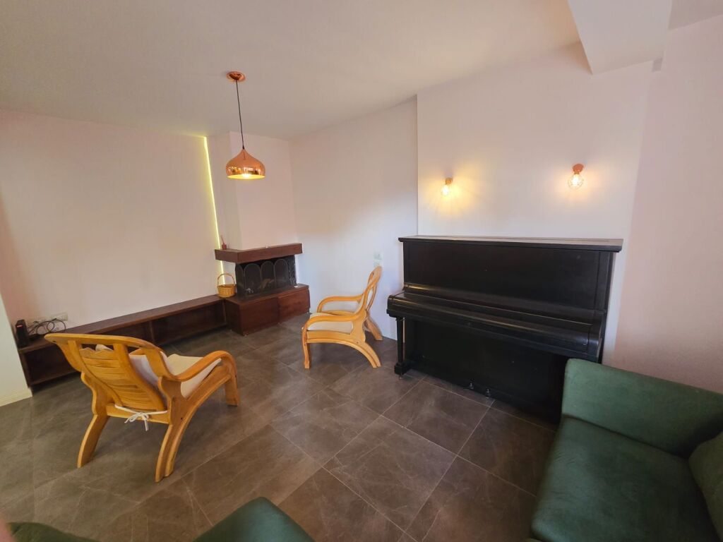 APARTAMENT DUBLEX 2+1 +2 PER SHITJE PRANE ISH RAJONIT