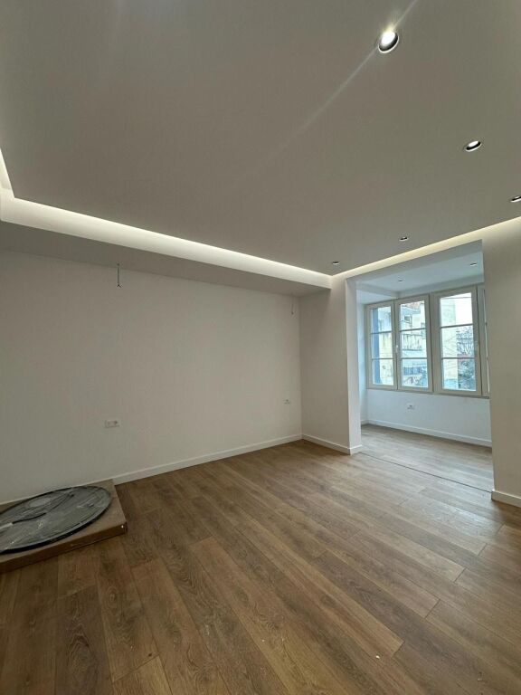 Jepet me qira ambient per biznes ‼️