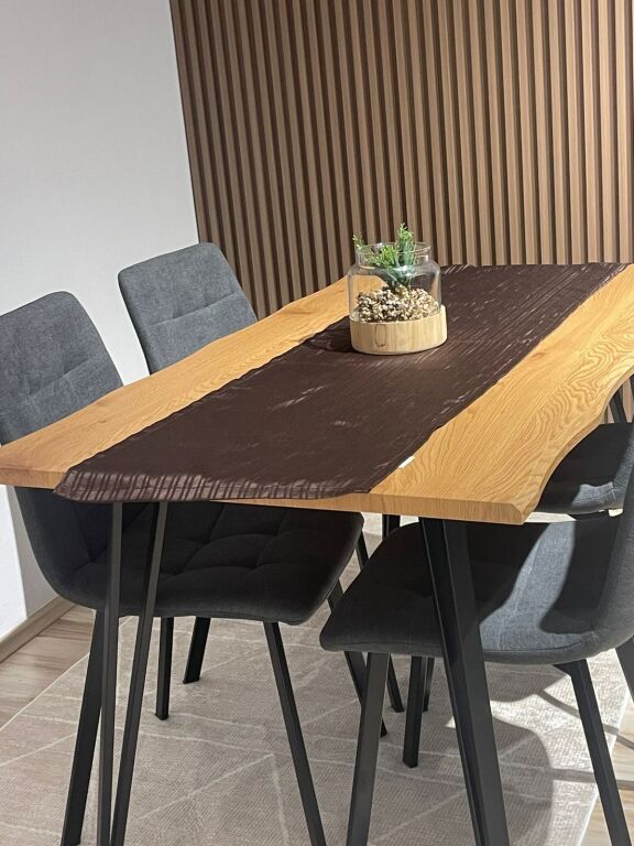 2+1,i mobiluar te bill clinton,mbikalimi i komunes,650 euro