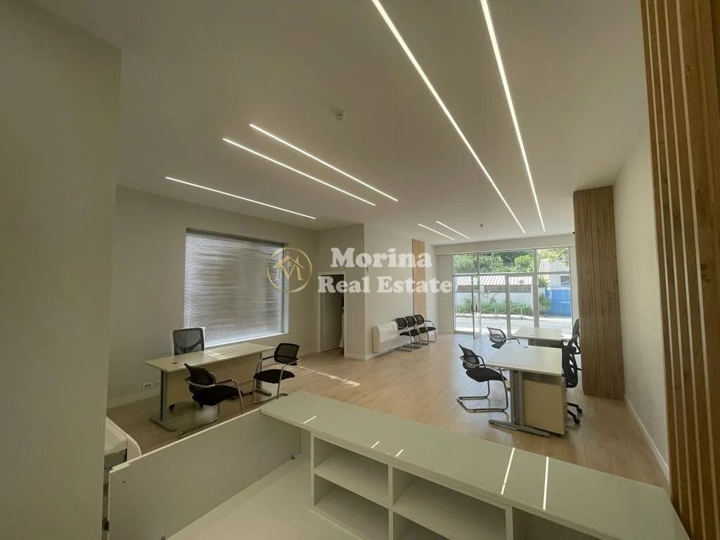 Qera | Zyrë | Paskuqan | 600 €/muaj