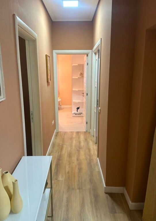 APARTAMENT ME QERA 2+1 IQENI ARTIFICIAL 70.000 LEKE FH-68744