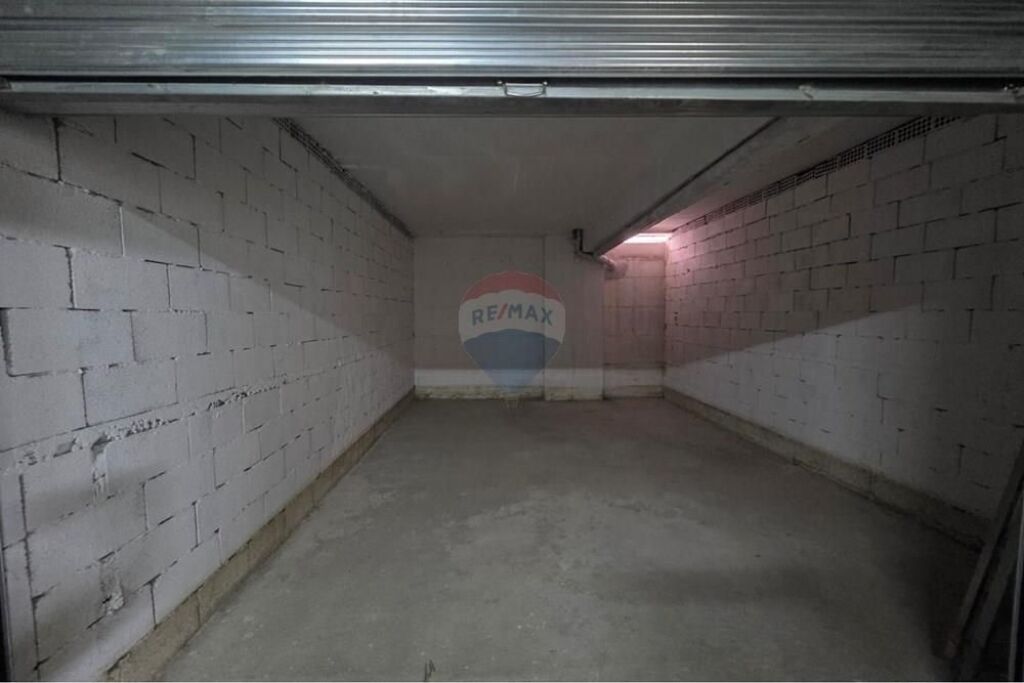 🏡 Apartament 2+1+2 me 2 parkime për qira – Transballkanike, Vlorë