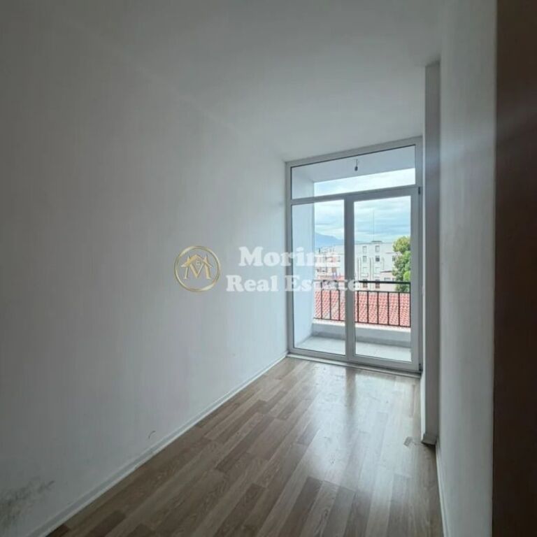 Qera | Ambjent Biznesi | Rruga e Dibrës | 500 €/muaj