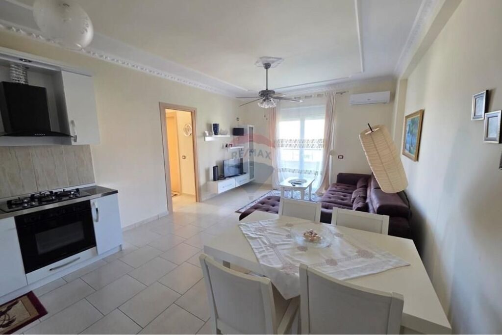 🏡 Apartament 2+1+2 me 2 parkime për qira – Transballkanike, Vlorë