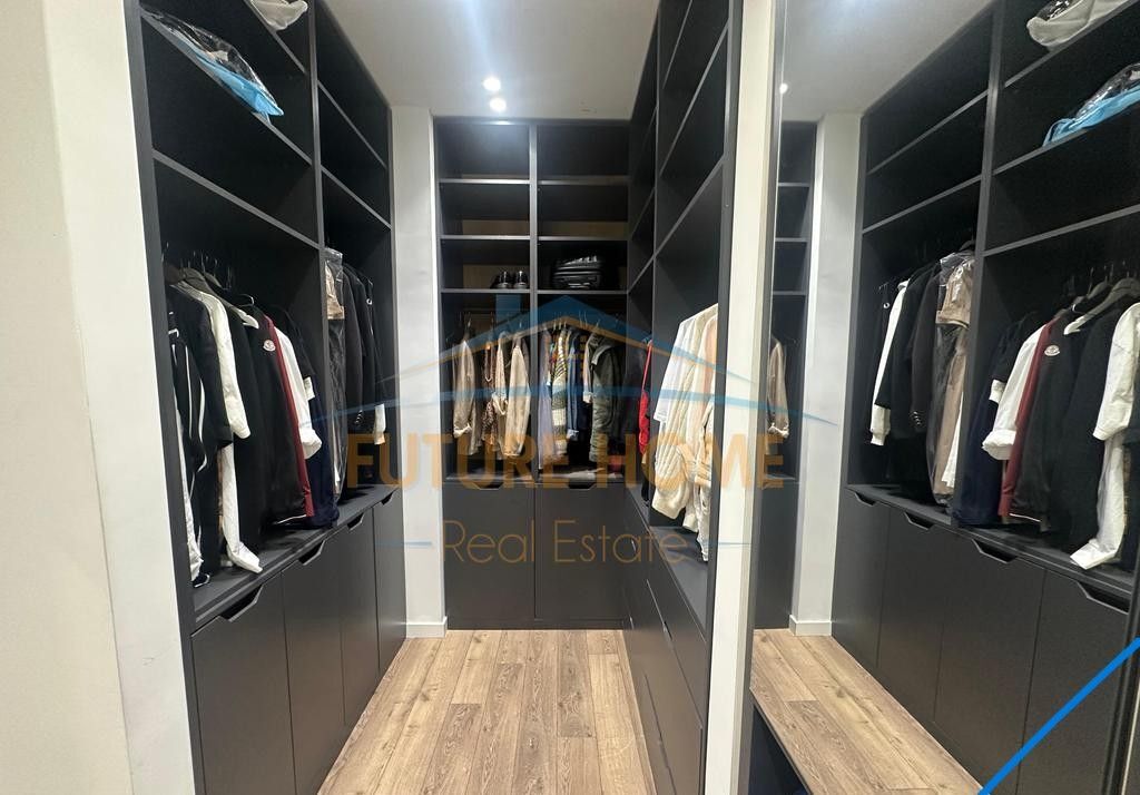 Qera, Apartament 3+1+2+ Post Parkimi, Rruga e Kosovarëve , Tiranë