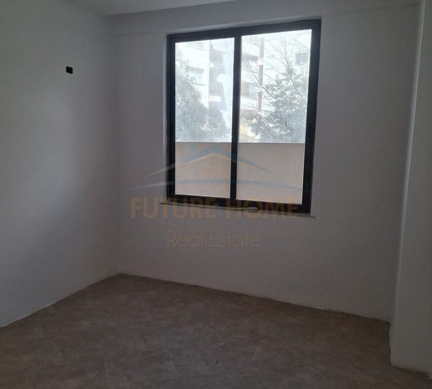 Shitet, Apartament 3+1+2, Nela 6, Yzberisht