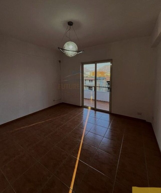 Rent, Apartment 3+1+2, Former Train Station, Tirana