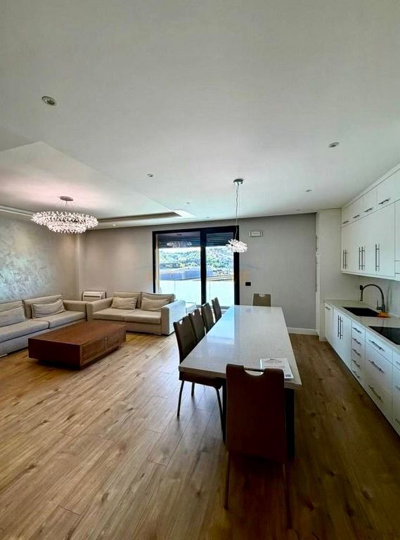 🏔️ Lusso e Privacy a "Sofia Hill Residence" – 3+1+2 con 2 Posti Auto! ✨