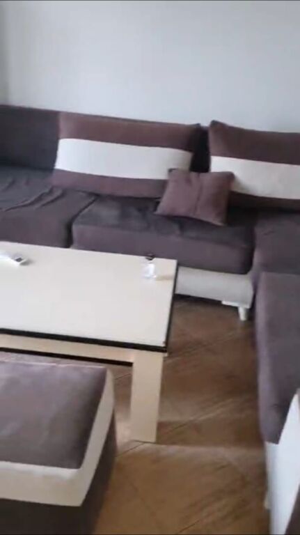 APARTMENT 1+1. 30000 LEKE.YZBERISH.