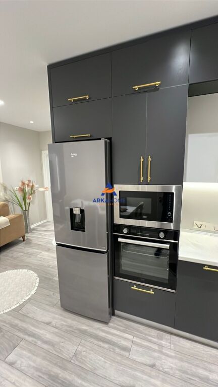 JEPET ME QERA APARTAMENT 2+1+POST PARKIMI " NE XHAMLLIK " 75000 LEKË