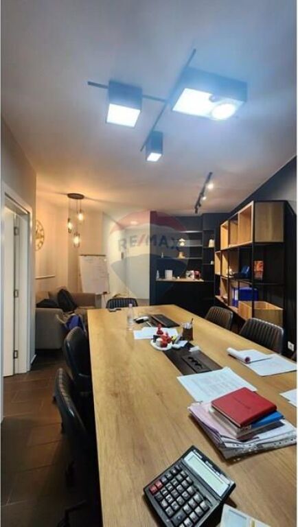 Ambient Zyrash me Qira ne Bllok