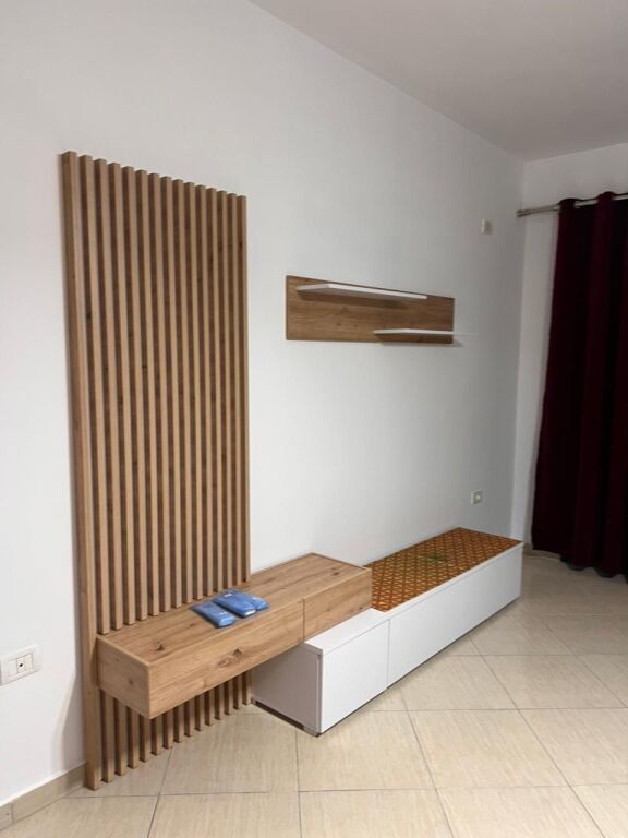 2+1,i mobiluar pallat i ri ne don bosko,600 mije leke