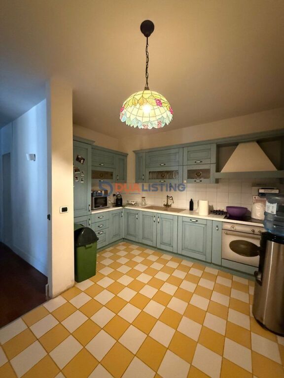 ✨ APPARTAMENTO CON VERANDA IN VENDITA – BLLOK, TIRANA ✨