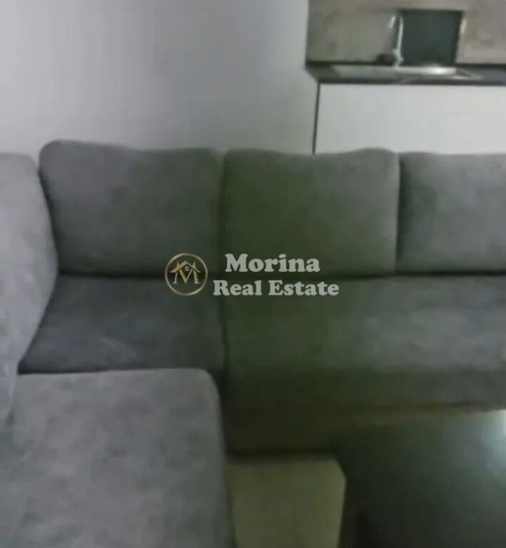 Qera | Shtëpi private 2 + 1 | Rruga Llazar Shapatini | 430 €/muaj