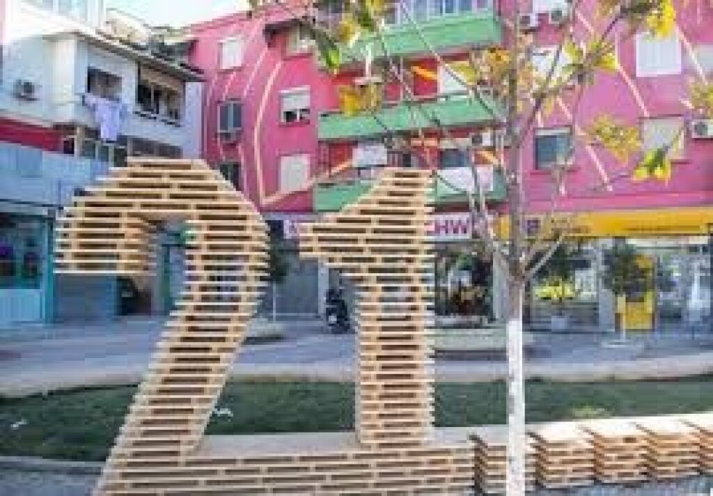 SHOP FOR RENT AT 21 DECEMBER 150,000 NEW LEKE