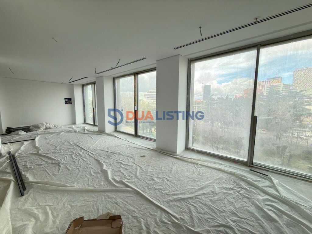 JEPET ME QIRA – KAT EKSKLUZIV PËR FLAGSHIP / ZYRA ELITARE 📍 Downtown Residence, Tiranë