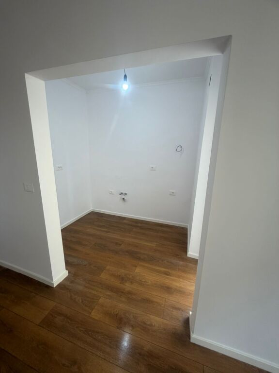 Apartament 1+1 ne shitje - Porcelan