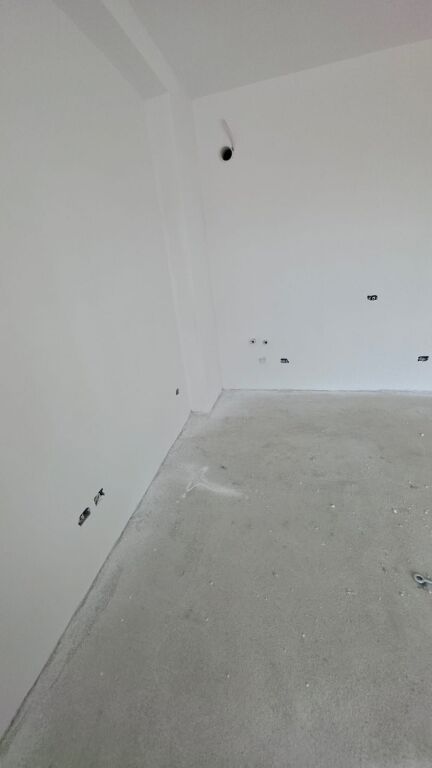 🏡 Shitet Apartament 1+1 në Kamëz