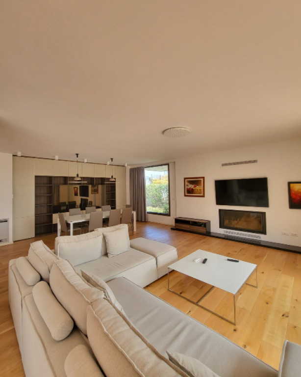 ✅Vilë me Qira – TEG