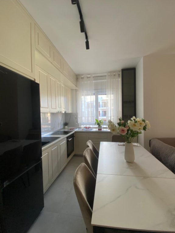 Apartament 2+1+2 me Qira – Pazari i Ri