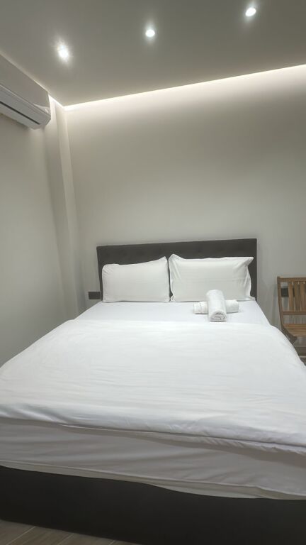 May 5 Studio Apartment for Rent