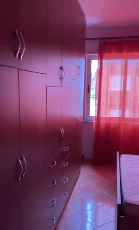 Jepet me qira 1+1 Fresku 35.000 leke