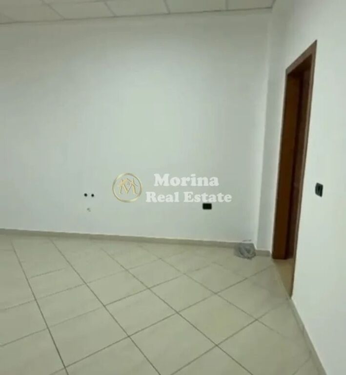 Qera | Ambjent Biznesi | Rruga Dritan Hoxha | 1500 €/muaj