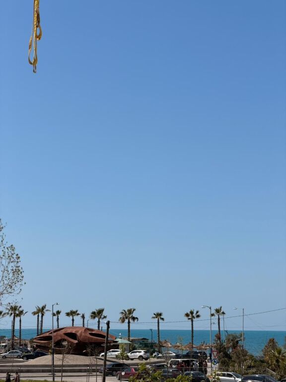 Garsoniere me pamje deti për shitje – Golem