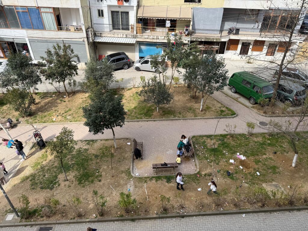 SHITET APARTAMENT 2+1 NE FRESK-RRUGA E THESARIT!!