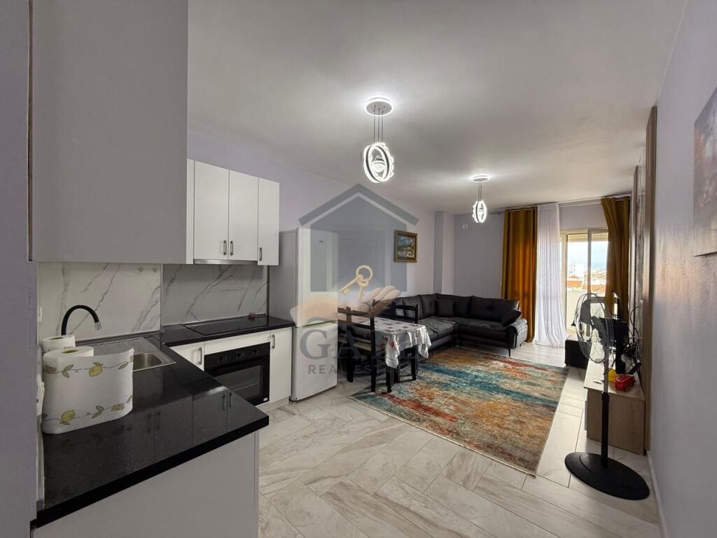 Jepet me qira apartament 2+1 me 2 tualete në zonën Spitalit, prane Pernocës   