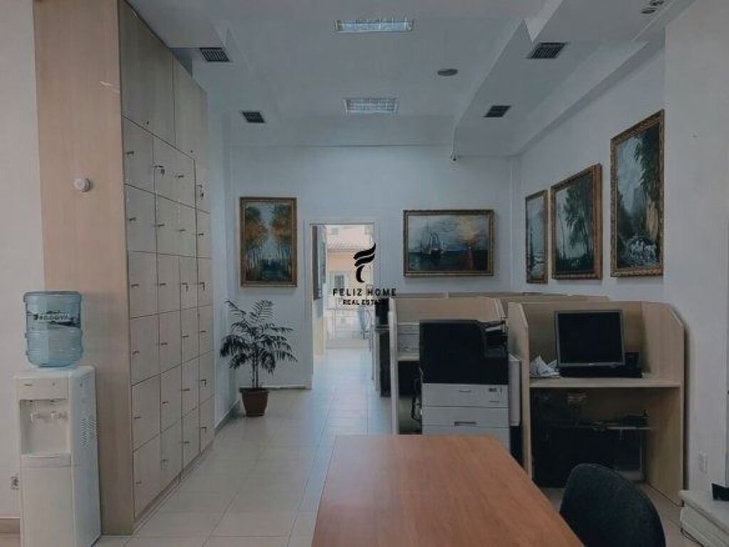 ZYRE ME QERA 216 M2 RRUGA E ELBASANIT 3.000 EURO FH-68754